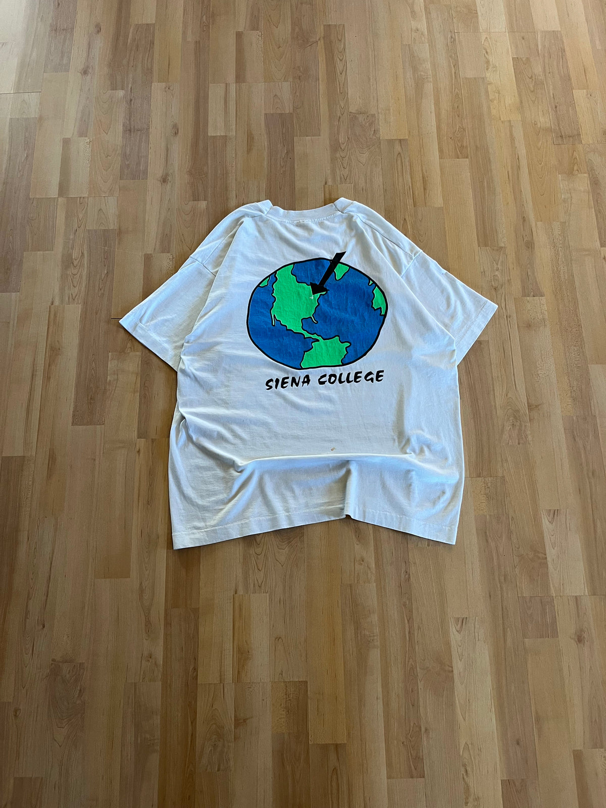 90s White Single Stitch Heavyweight Siena College Globe Graphic T-Shirt (XL)