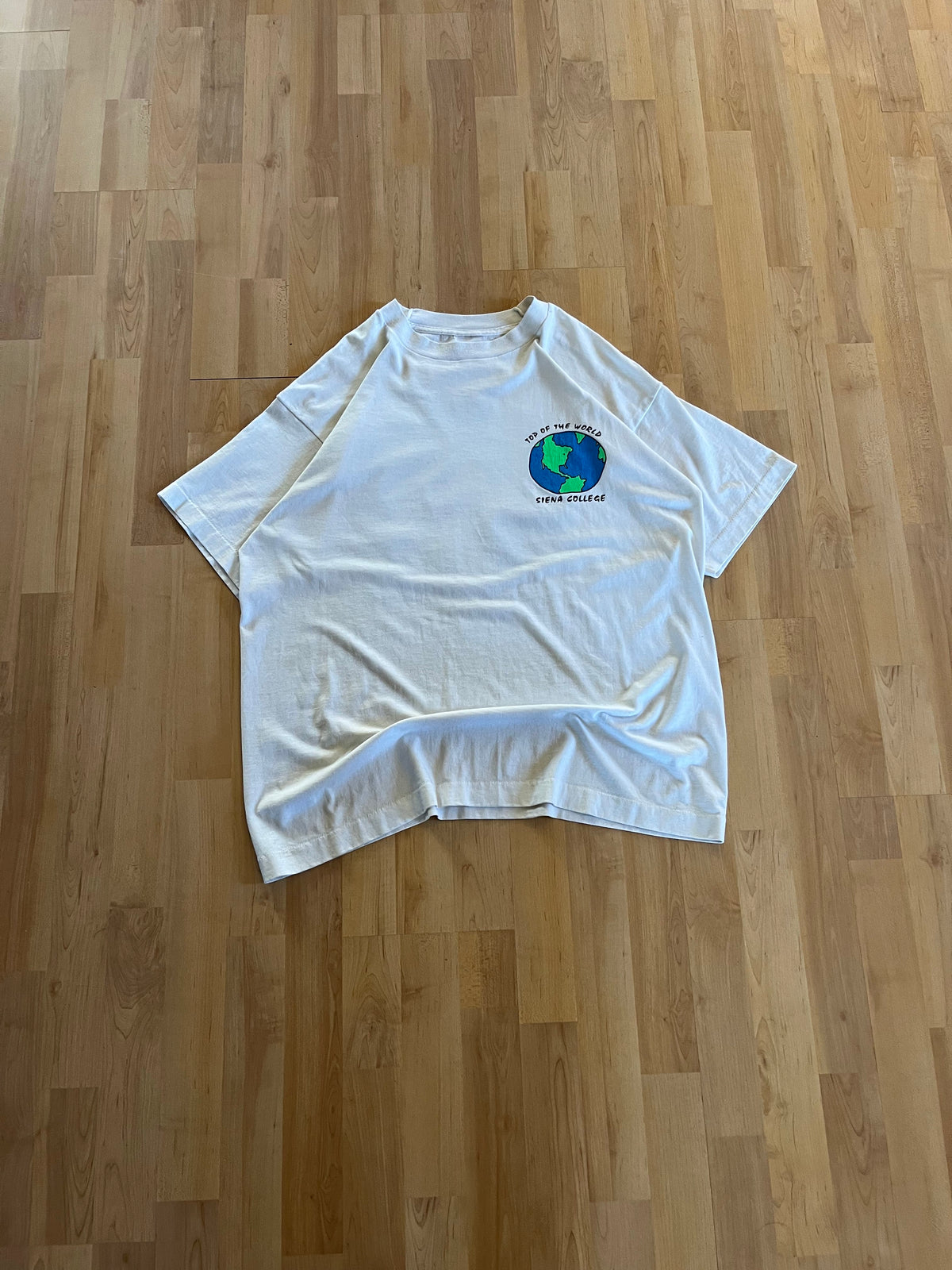 90s White Single Stitch Heavyweight Siena College Globe Graphic T-Shirt (XL)