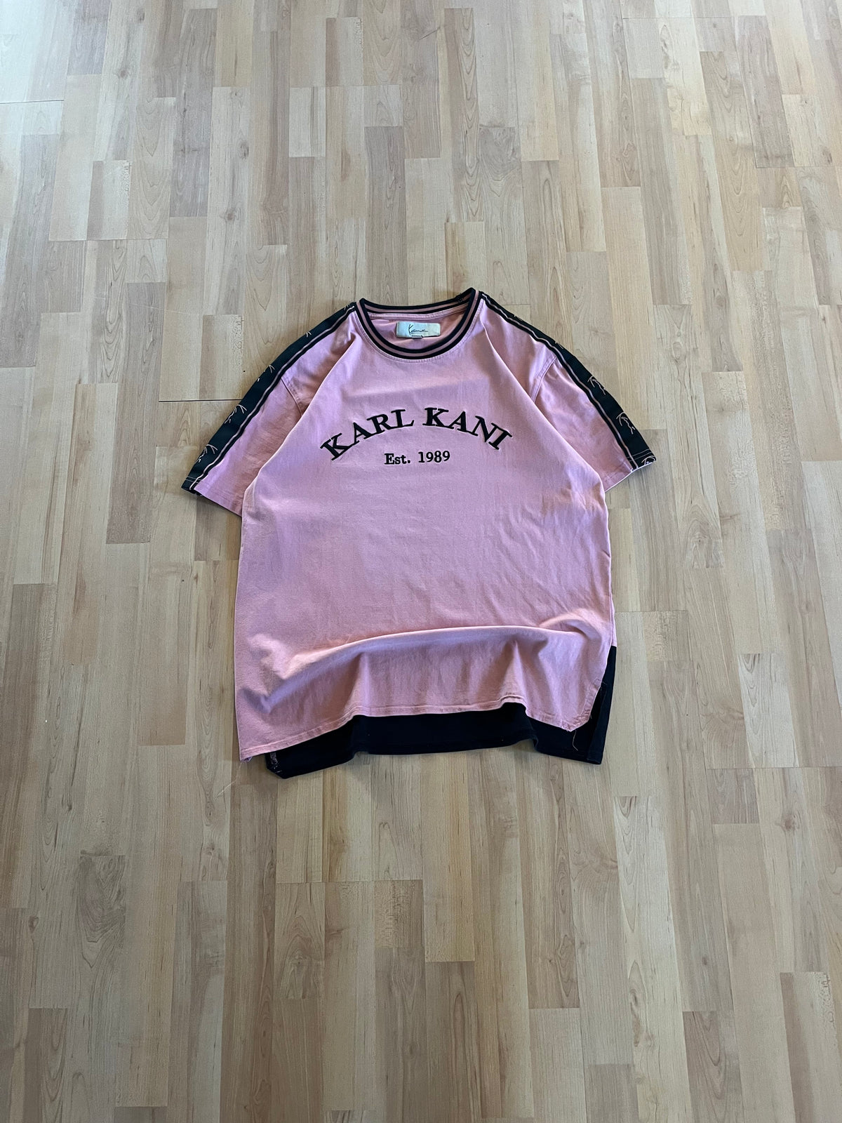 Y2K Pink & Black Heavyweight Karl Kani Emboidered Spellout Graphic T-Shirt (L)