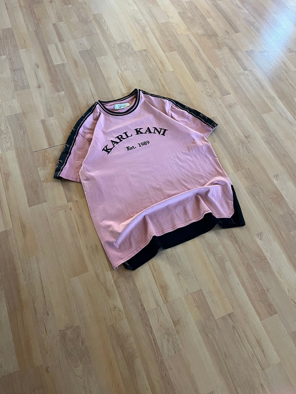 Y2K Pink & Black Heavyweight Karl Kani Emboidered Spellout Graphic T-Shirt (L)