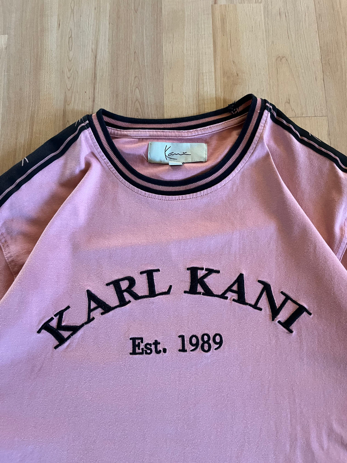 Y2K Pink & Black Heavyweight Karl Kani Emboidered Spellout Graphic T-Shirt (L)