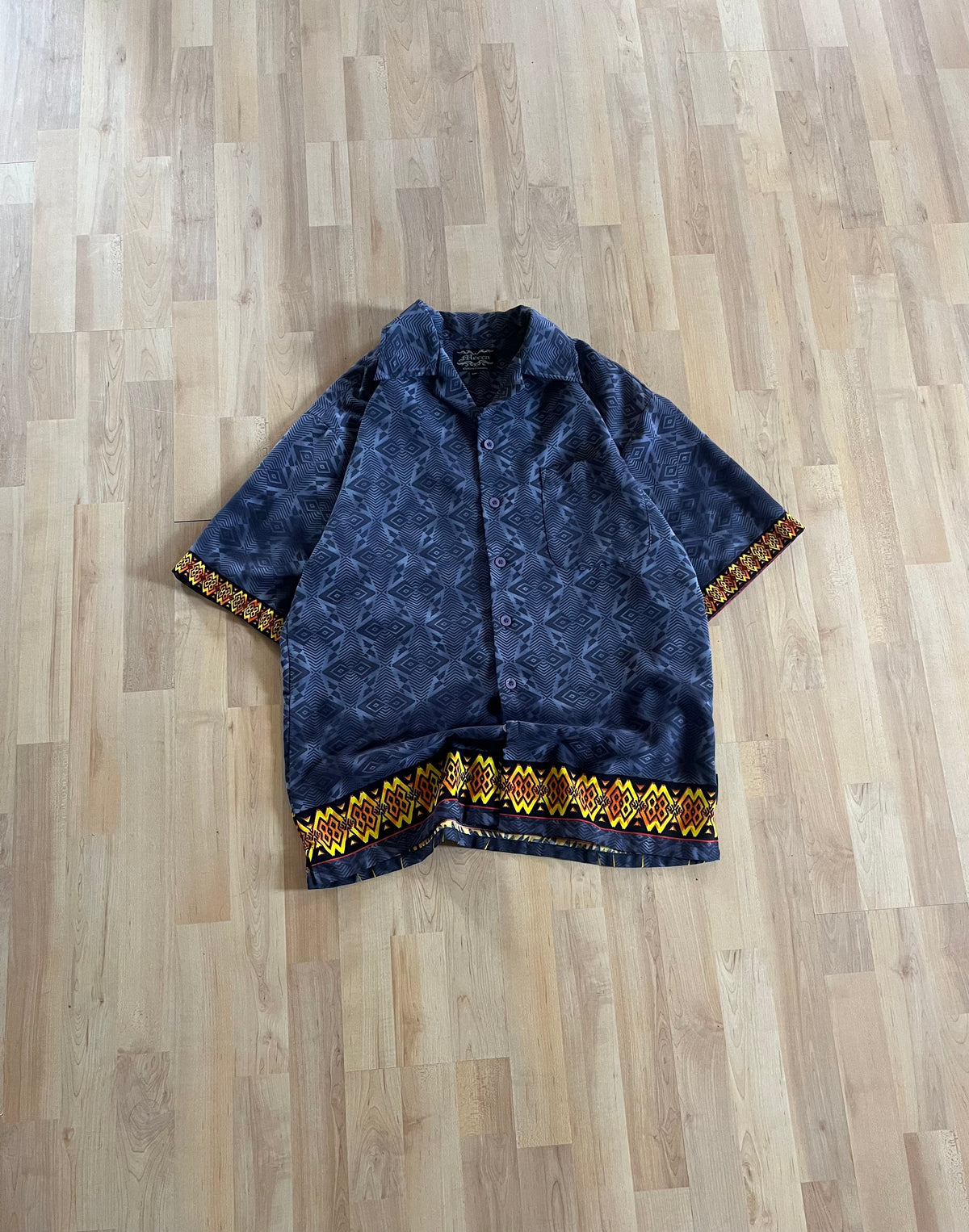 Y2K Lila Mecca Satin Tiger Sun Graphic Button-Up Shirt (L)