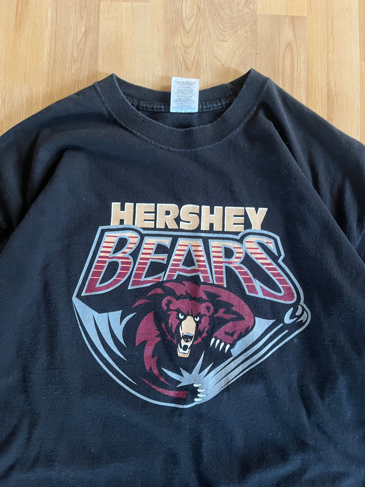 00s Black Hershey Bears Robitaille #24 Heavyweight Graphic T-Shirt (XL)