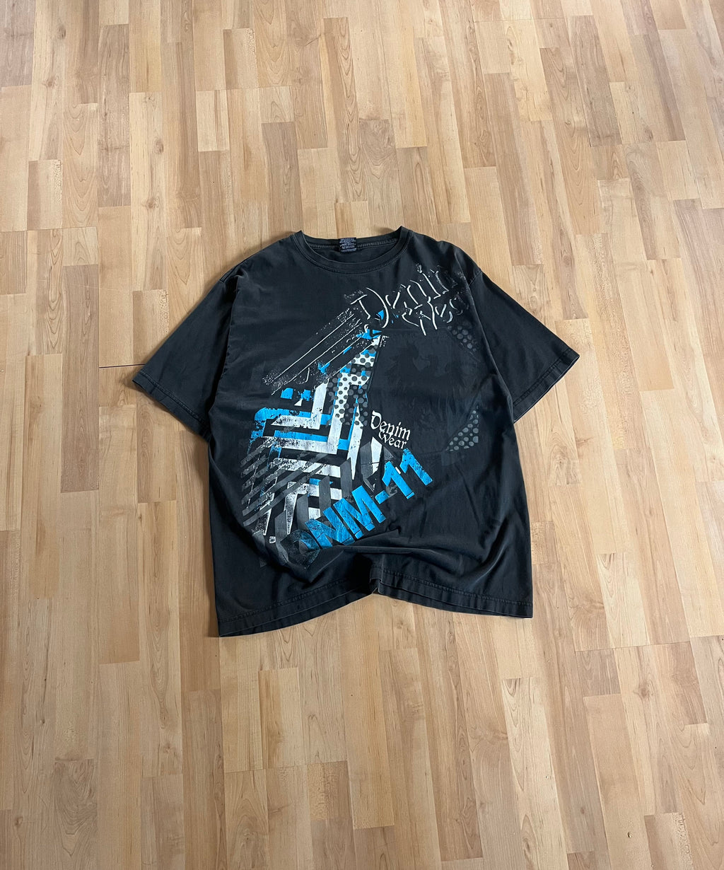 Y2K Black, Blue & White MM-77 Denim Wear Eagle Graphic T-Shirt (L)