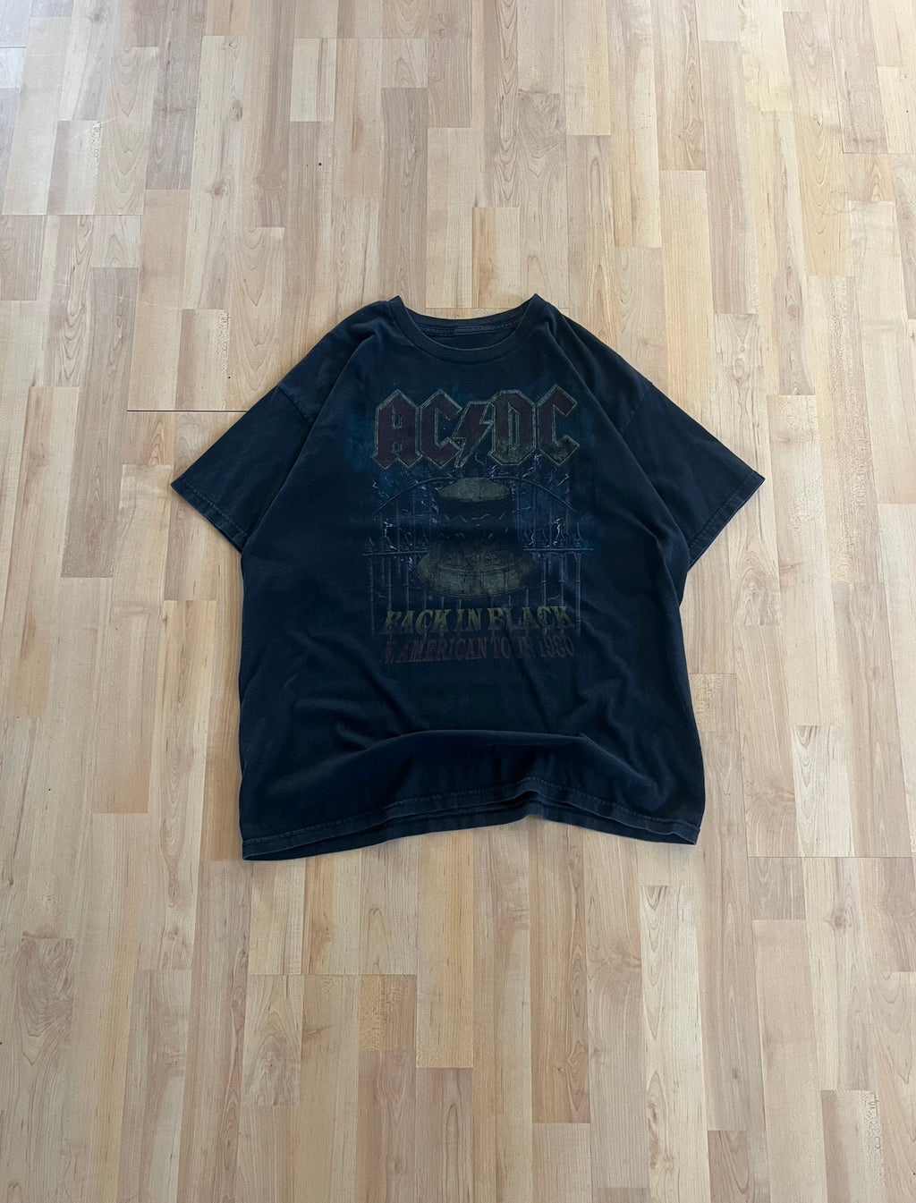 2010s Black Faded AC/DC Back In Black Band Graphic T-Shirt (L)