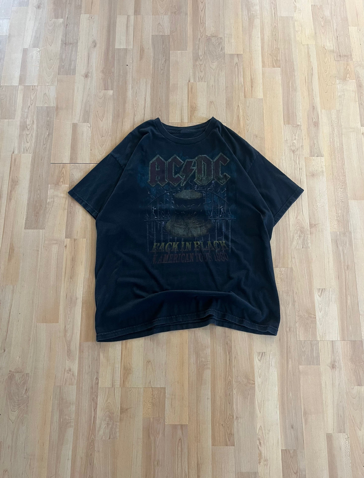 2010s Black Faded AC/DC Back In Black Band Graphic T-Shirt (L)
