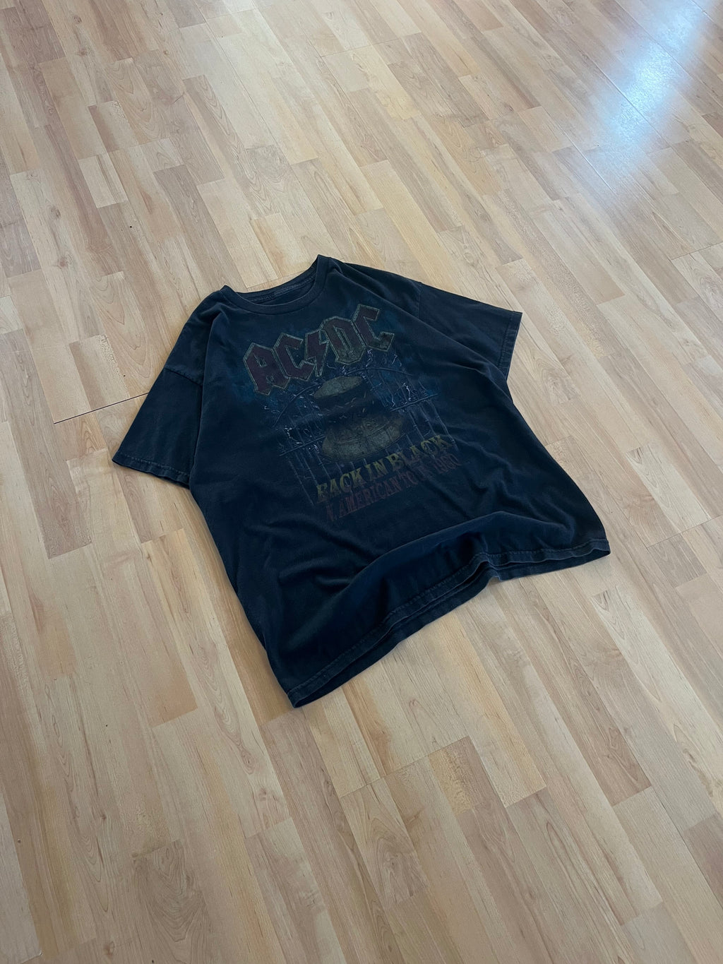 2010s Black Faded AC/DC Back In Black Band Graphic T-Shirt (L)