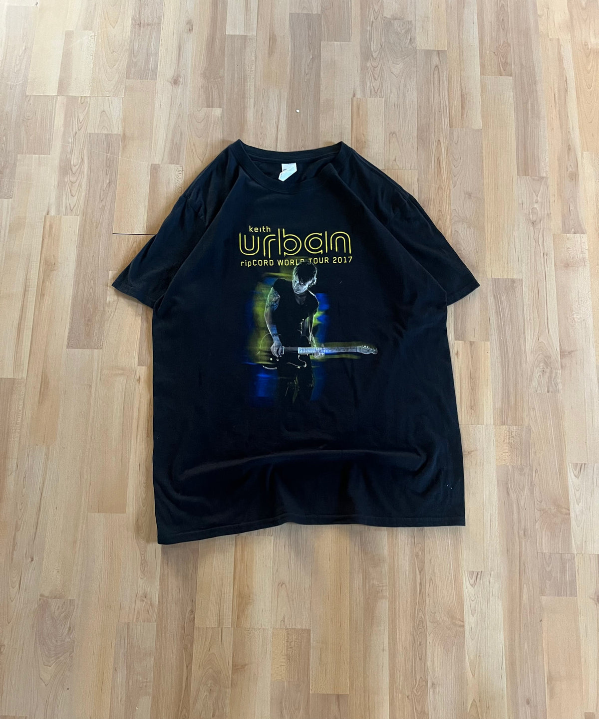 2017 Black Keith Urban Ripcord World Tour Graphic T-Shirt (L)