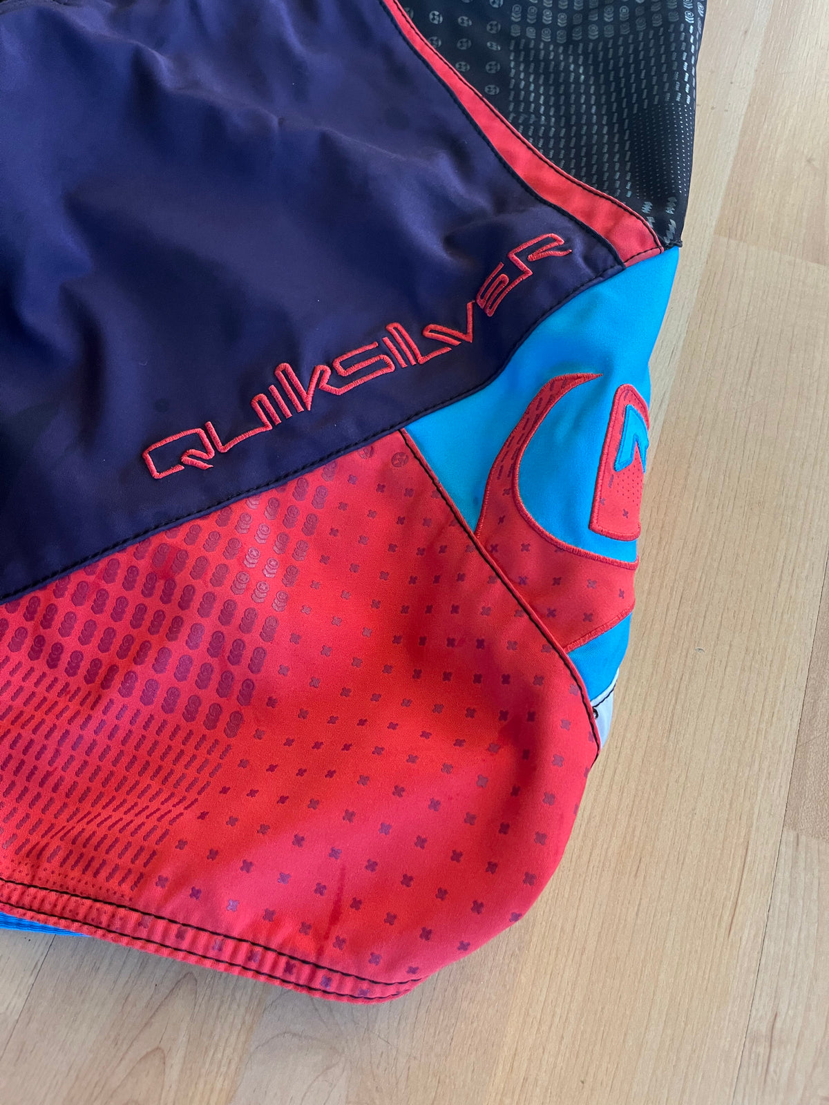 Y2K Colorblock Quiksilver Embroidered Retro Board Shorts ()