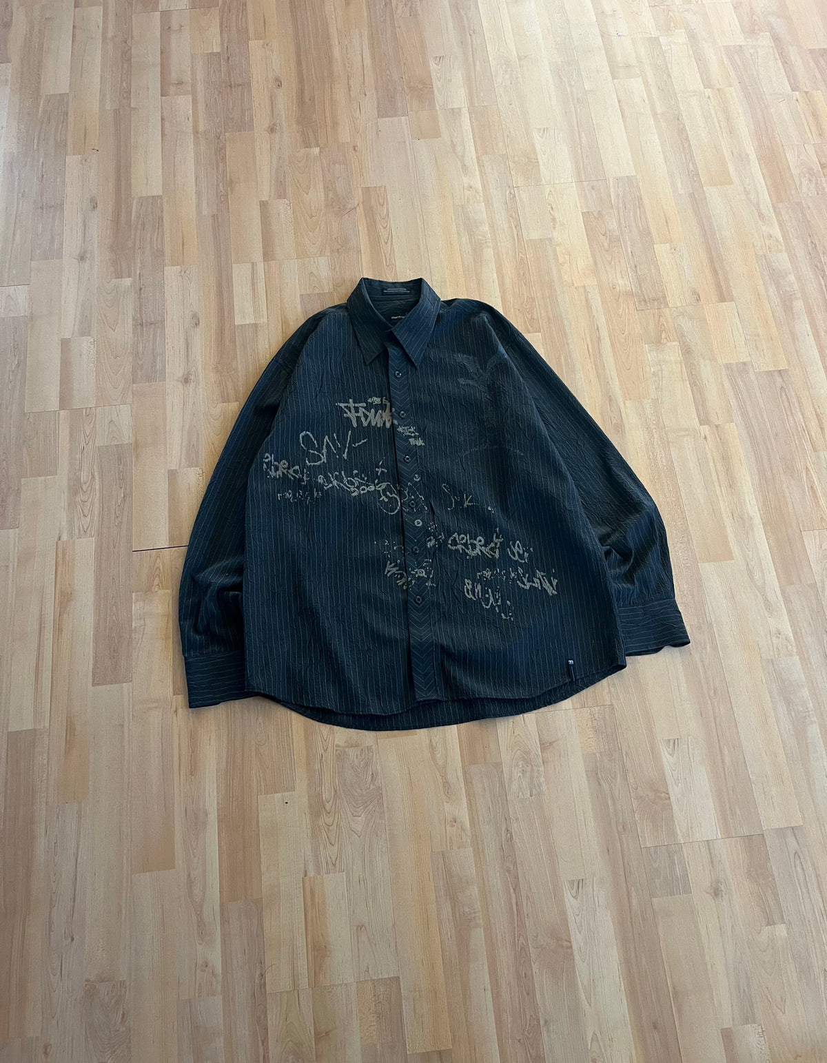 00s Black Pinstripe Graffiti Print Manfred Button-Up Shirt (XL)