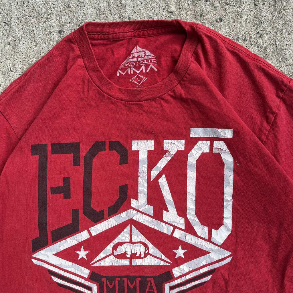 Vintage Y2K Red ECKO UNLTD MMA Tee Shirt (L)