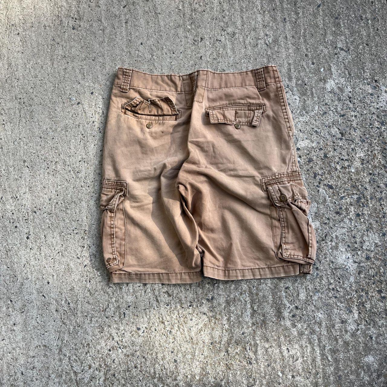 Vintage Y2K Baggy Beige Levi's Washed Shorts (W38)