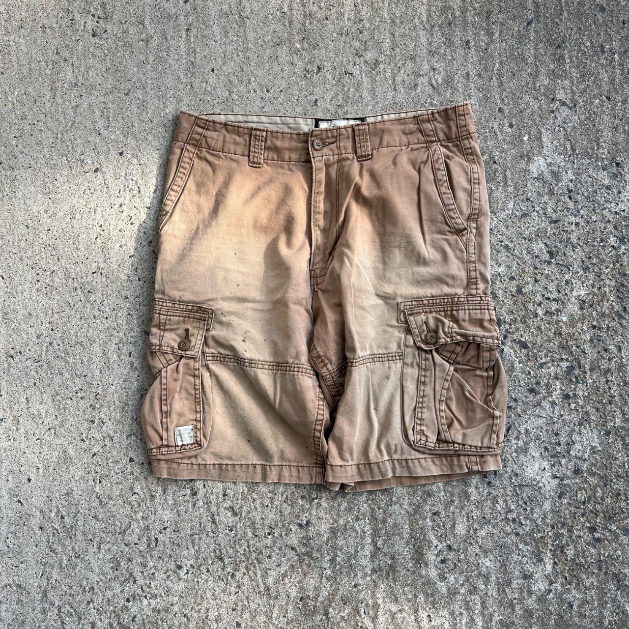 Vintage Y2K Baggy Beige Levi's Washed Shorts (W38)