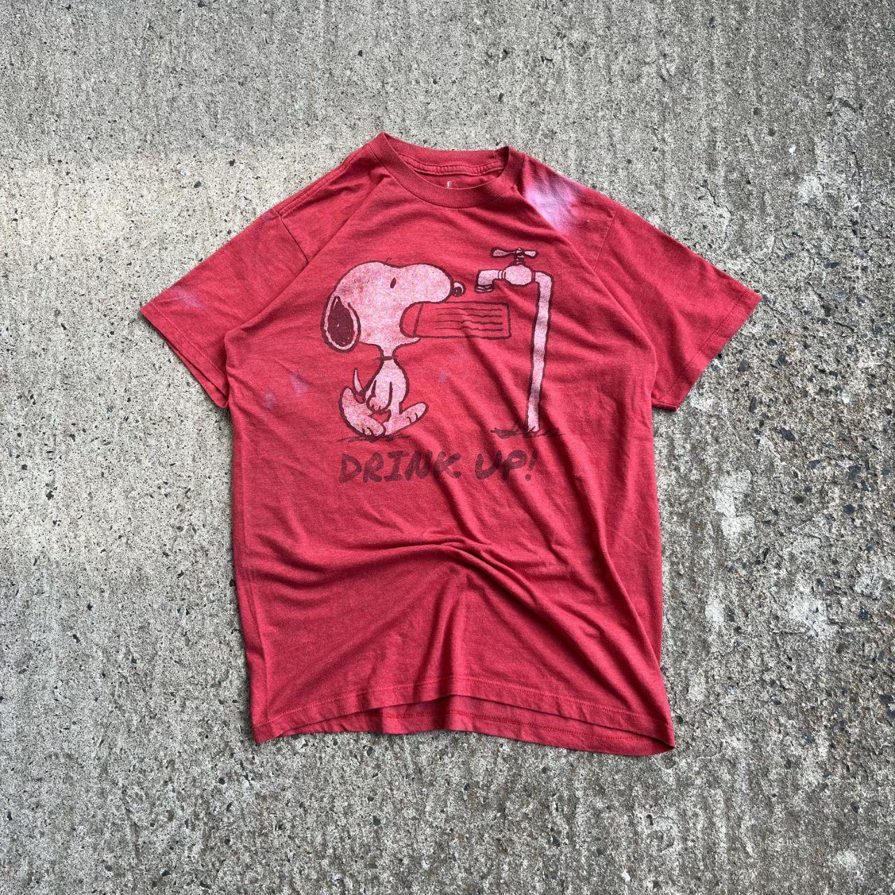 Vintage Y2K Red "Drink Up" Peanuts T-Shirt (M)