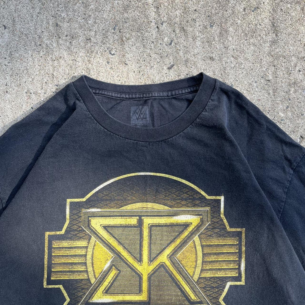 Vintage Y2K WWE ''The Undisputed Future'' Graphic T-Shirt (XL)